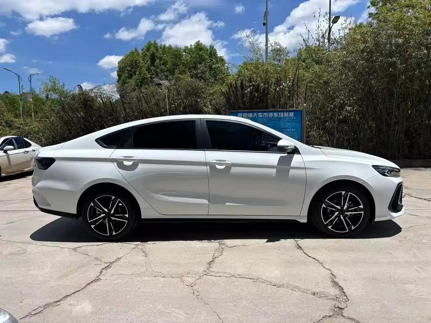 Binrui 2022 Model Binrui COOL 1.5T DCT Wind Speed Edition — миниатюра 8