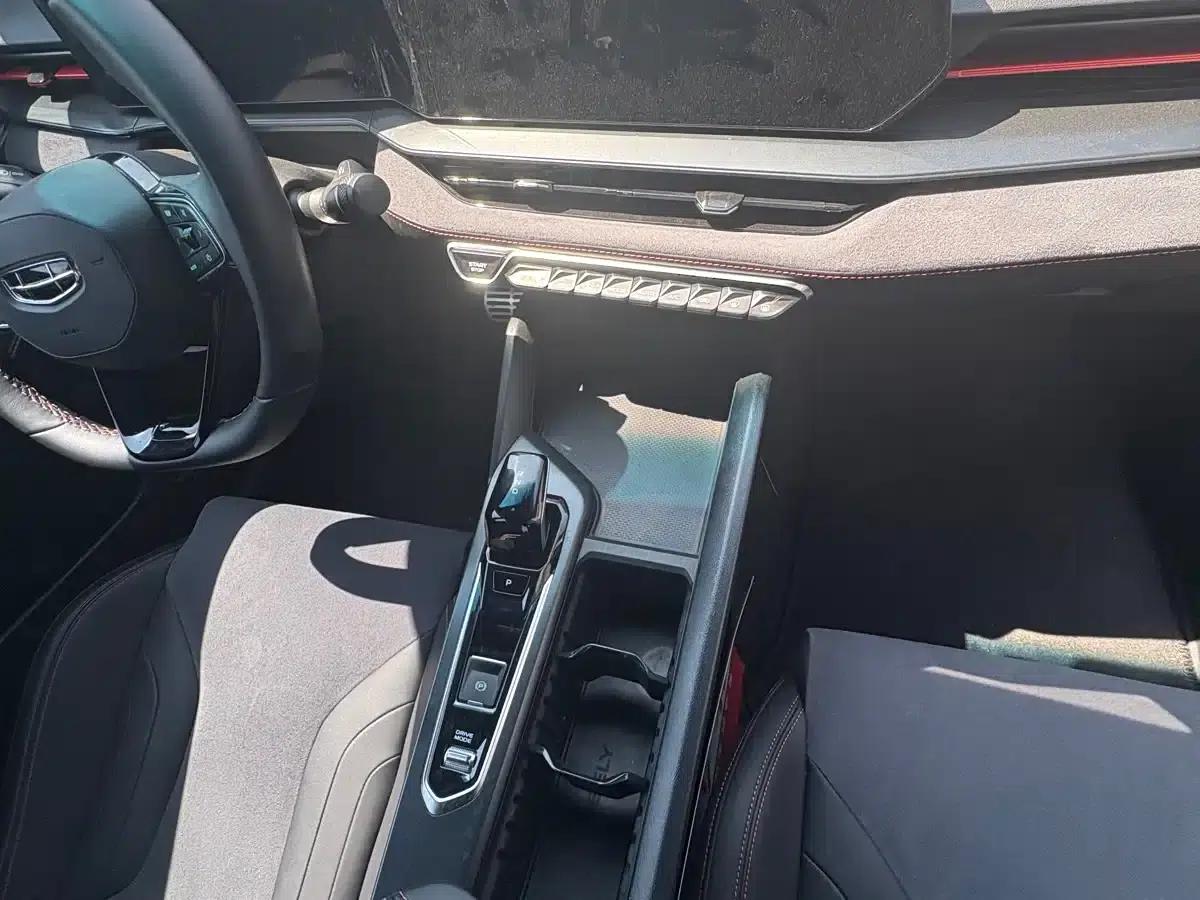 Binrui 2022 Model Binrui COOL 1.5T DCT Thunder Edition — миниатюра 6