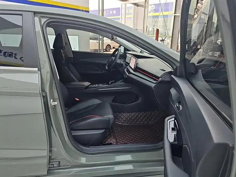 Binrui 2022 Model Binrui COOL 1.5T DCT Electric Edition — миниатюра 8