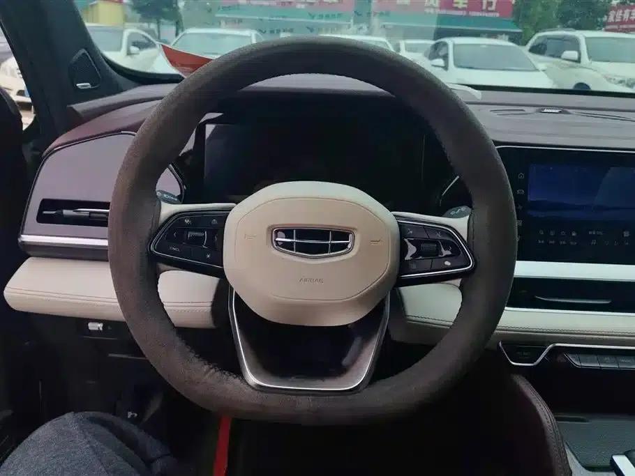 Geely Boyue L 2023 2.0TD DCT Premium Edition — миниатюра 15