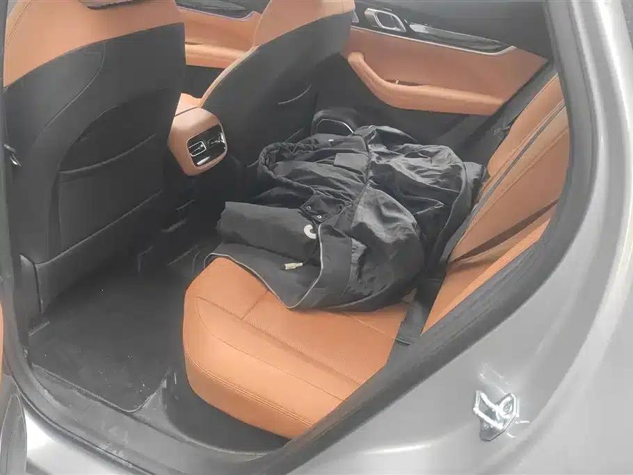 Geely Boyue L 2025 Fourth Generation 1.5TD DCT (Mountain and River) — миниатюра 11
