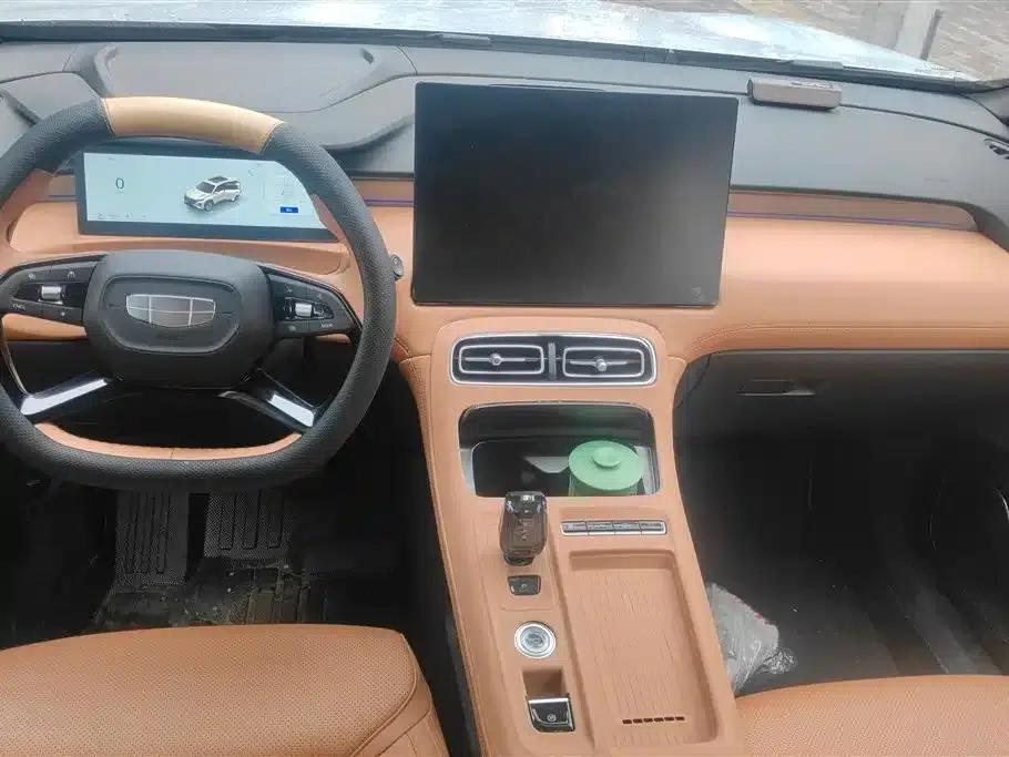 Geely Boyue L 2025 Fourth Generation 1.5TD DCT (Mountain and River) — миниатюра 12