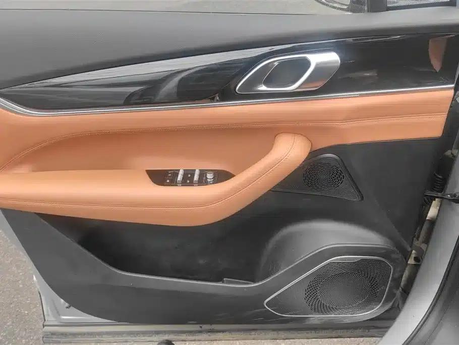Geely Boyue L 2025 Fourth Generation 1.5TD DCT (Mountain and River) — миниатюра 7