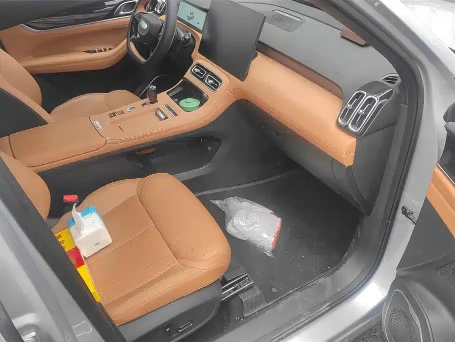 Geely Boyue L 2025 Fourth Generation 1.5TD DCT (Mountain and River) — миниатюра 8