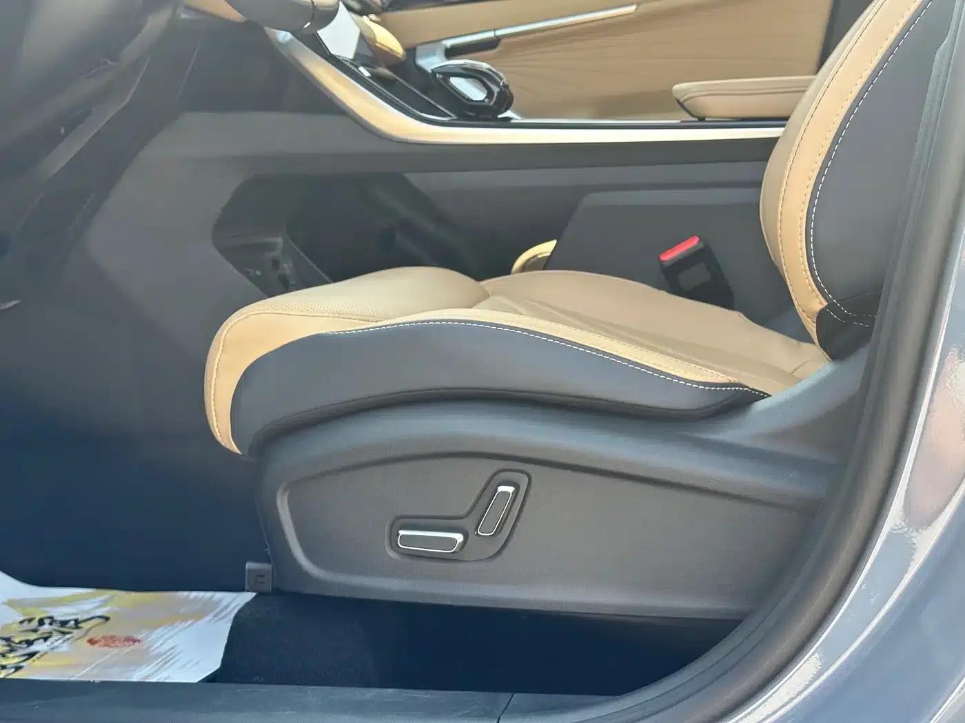 Geely Boyue L 2023 1.5TD DCT Premium Edition — миниатюра 7