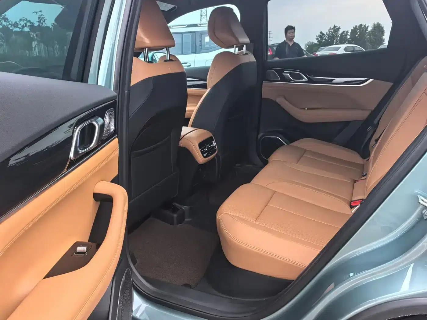 Geely Boyue L 2025 Fourth Generation 1.5TD DCT (Mountain and River) — миниатюра 5