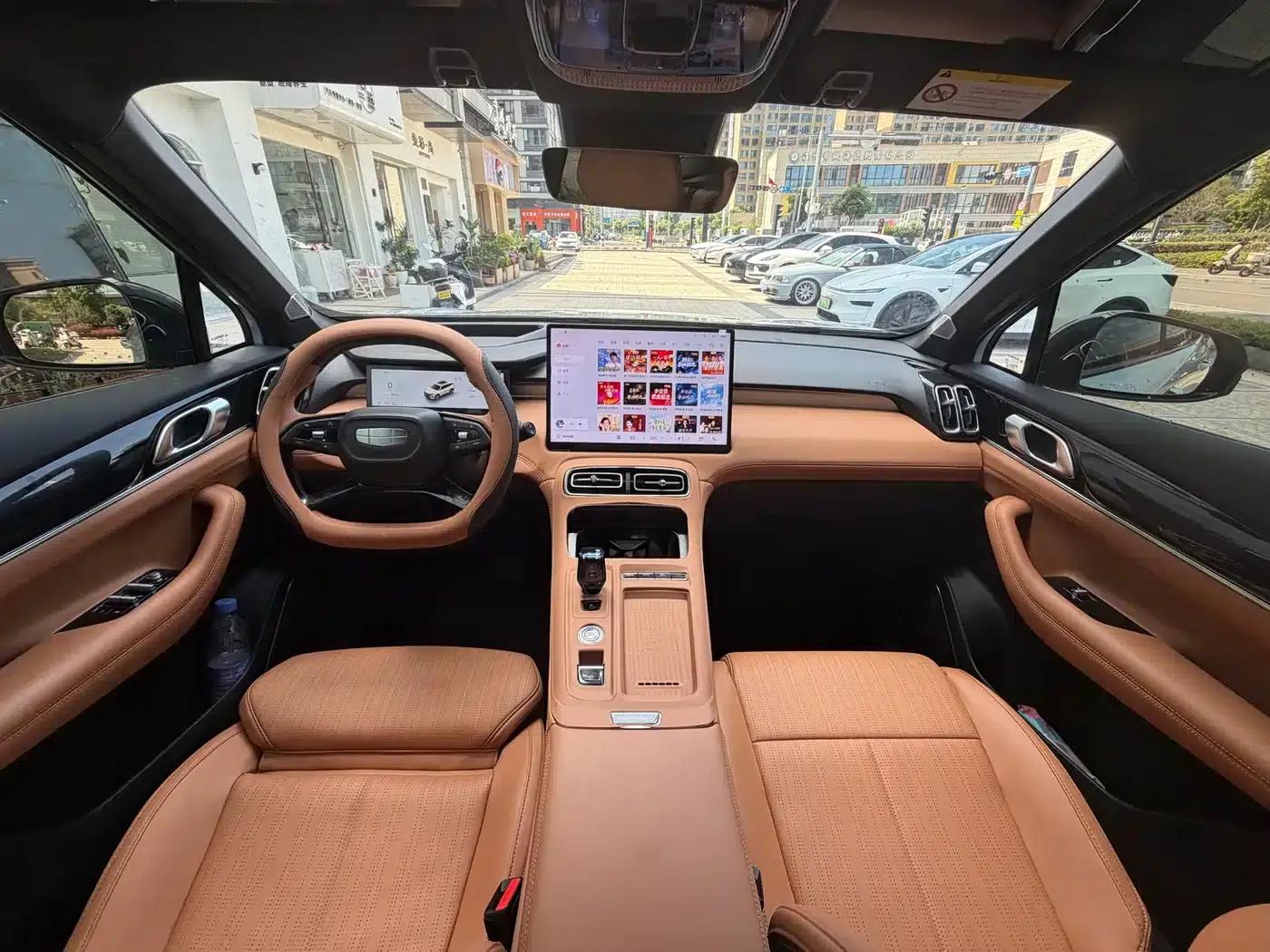 Geely Boyue L 2025 Fourth Generation 1.5TD DCT Splendid — миниатюра 6