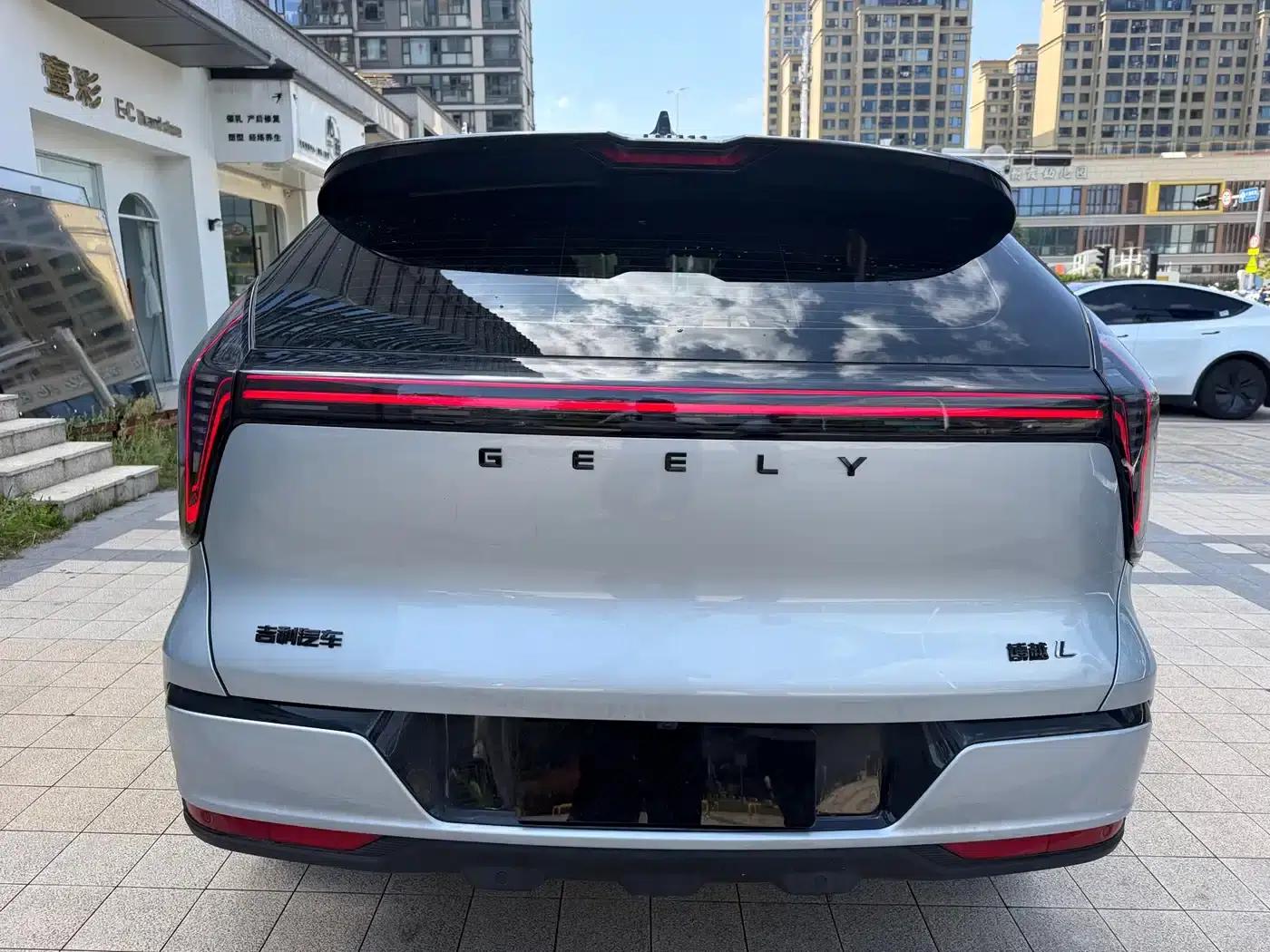 Geely Boyue L 2025 Fourth Generation 1.5TD DCT Splendid — миниатюра 8