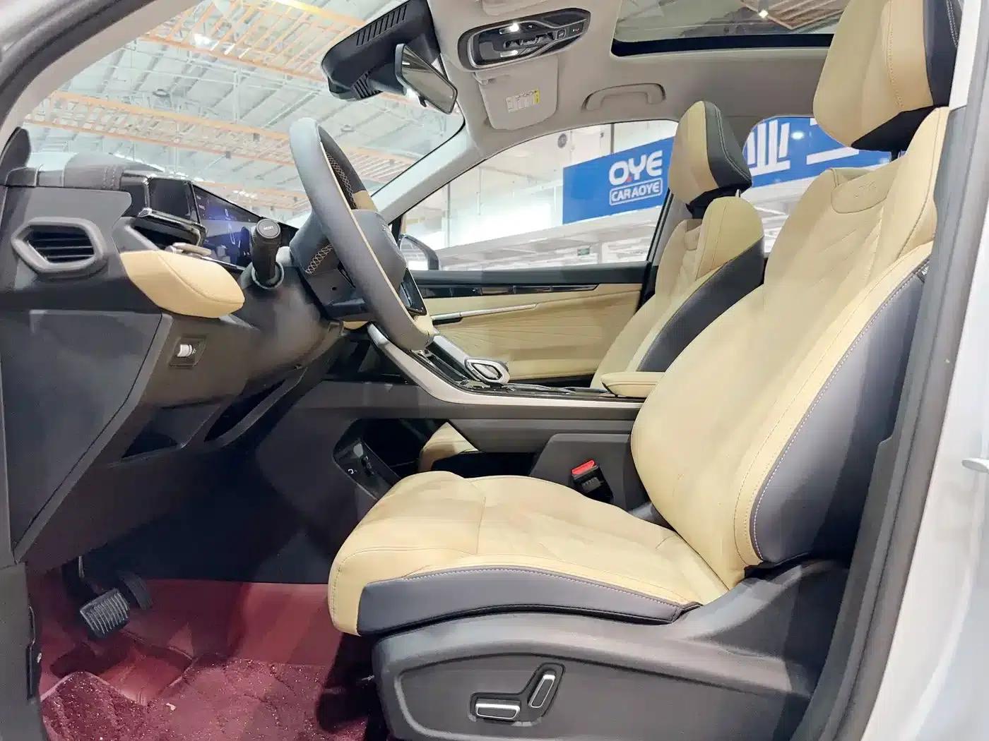 Geely Boyue L 2023 1.5TD DCT Luxury Edition — миниатюра 11