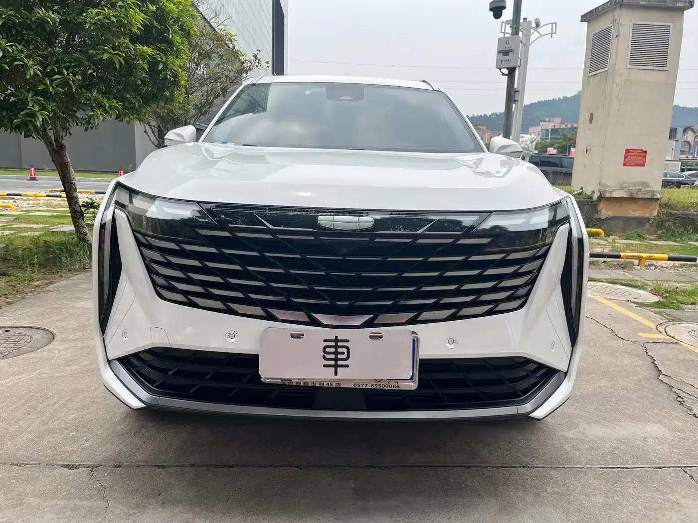 Geely Boyue L 2023 1.5TD DCT Premium Edition — миниатюра 2