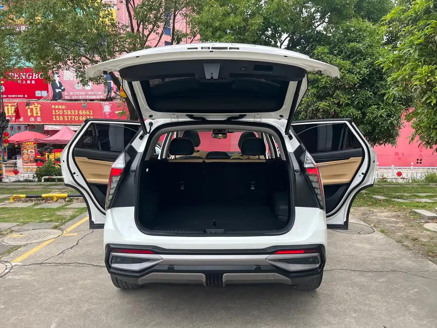 Geely Boyue L 2023 1.5TD DCT Premium Edition — миниатюра 18