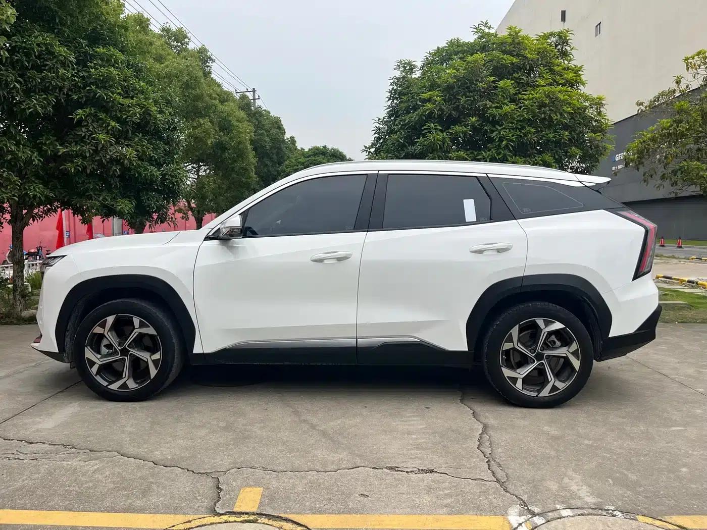 Geely Boyue L 2023 1.5TD DCT Premium Edition — миниатюра 8