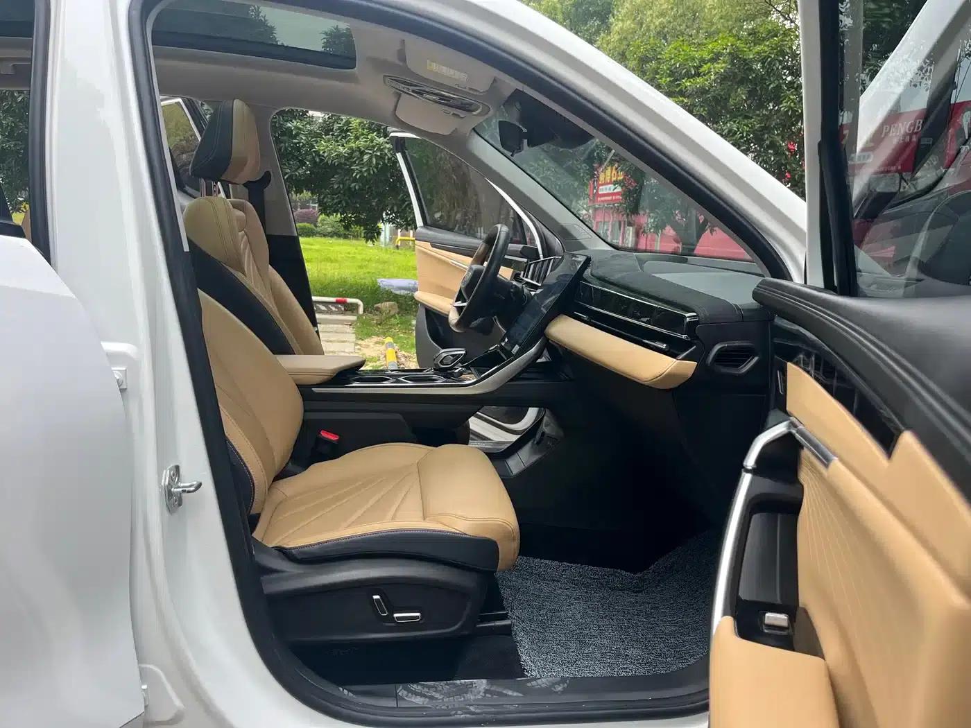 Geely Boyue L 2023 1.5TD DCT Premium Edition — миниатюра 9