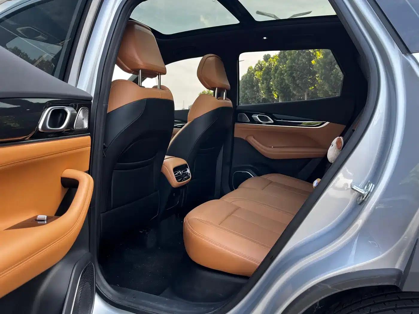 Geely Boyue L 2025 Fourth Generation 1.5TD DCT (Mountain and River) — миниатюра 5