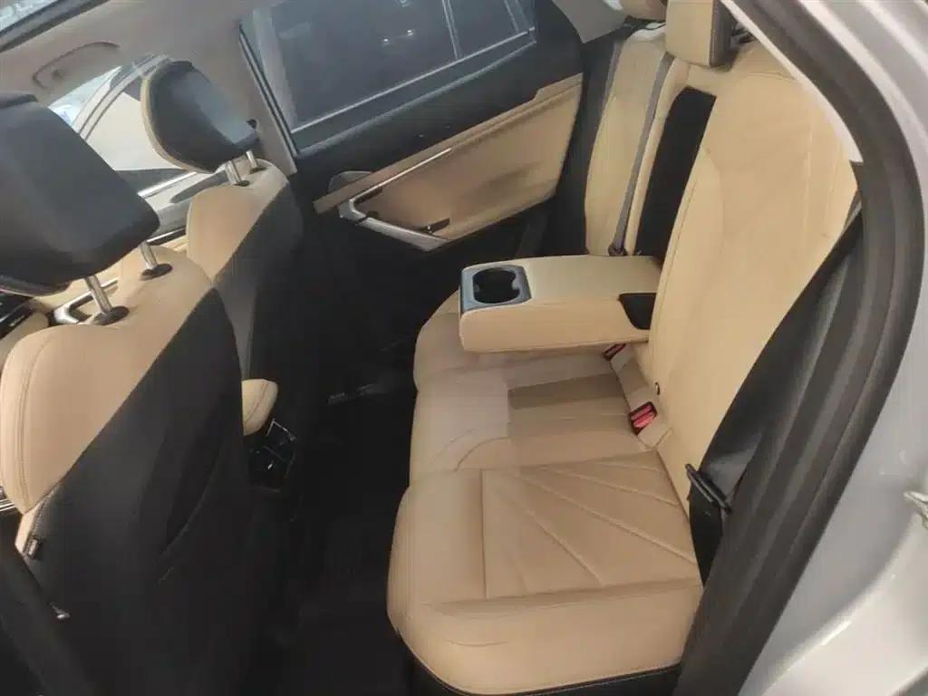 Geely Boyue L 2023 2.0TD DCT Premium Edition — миниатюра 17