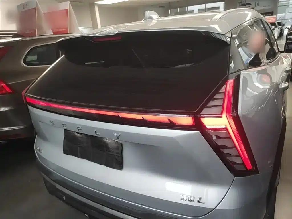Geely Boyue L 2023 2.0TD DCT Premium Edition — миниатюра 6