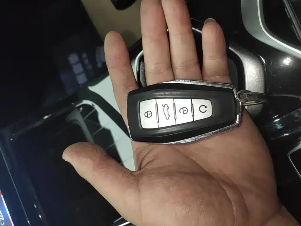 Geely Boyue L 2023 2.0TD DCT Premium Edition — миниатюра 9