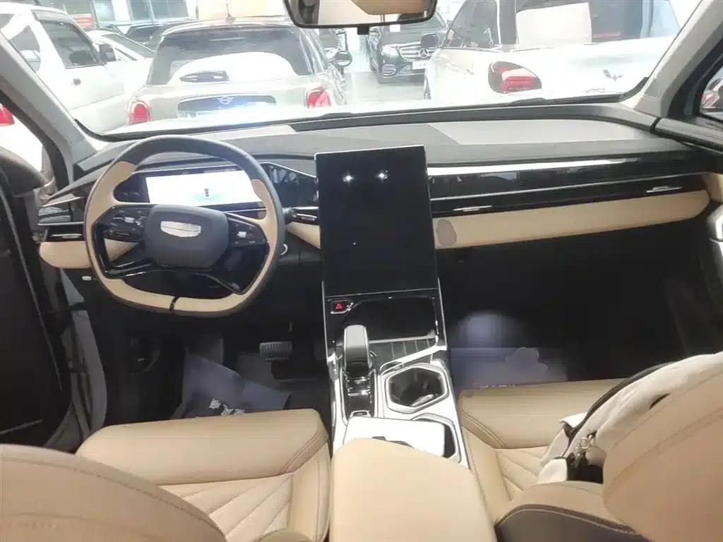 Geely Boyue L 2023 2.0TD DCT Premium Edition — миниатюра 10