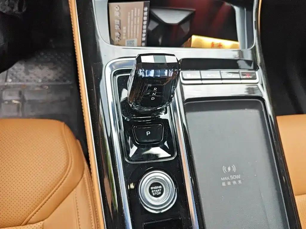 Geely Boyue L 2025 Fourth Generation 1.5TD DCT (Mountain and River) — миниатюра 11