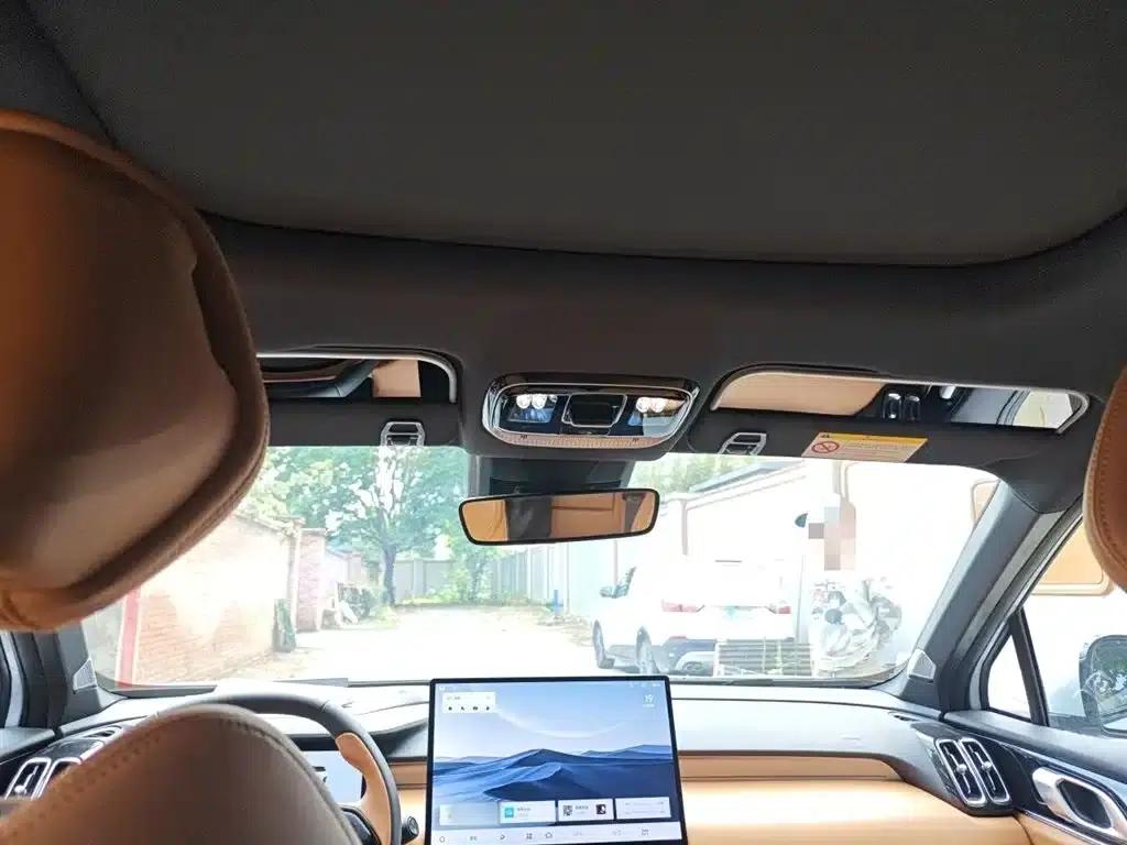Geely Boyue L 2025 Fourth Generation 1.5TD DCT (Mountain and River) — миниатюра 15