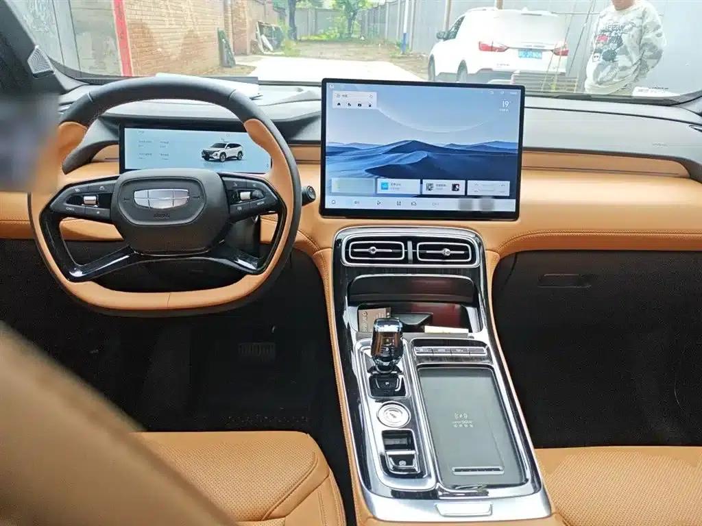 Geely Boyue L 2025 Fourth Generation 1.5TD DCT (Mountain and River) — миниатюра 6