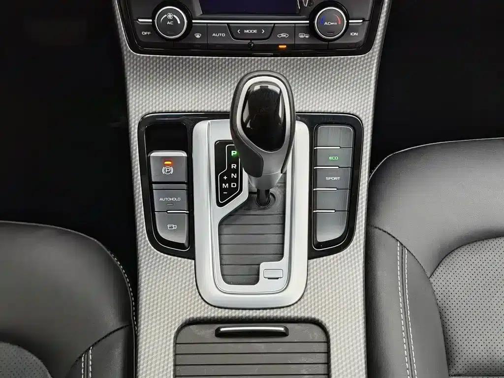 Geely GS 2018 Elegant Edition 1.8L Automatic Leading Model — миниатюра 13