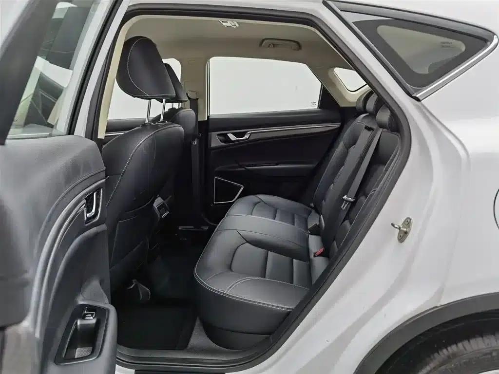 Geely GS 2018 Elegant Edition 1.8L Automatic Leading Model — миниатюра 15