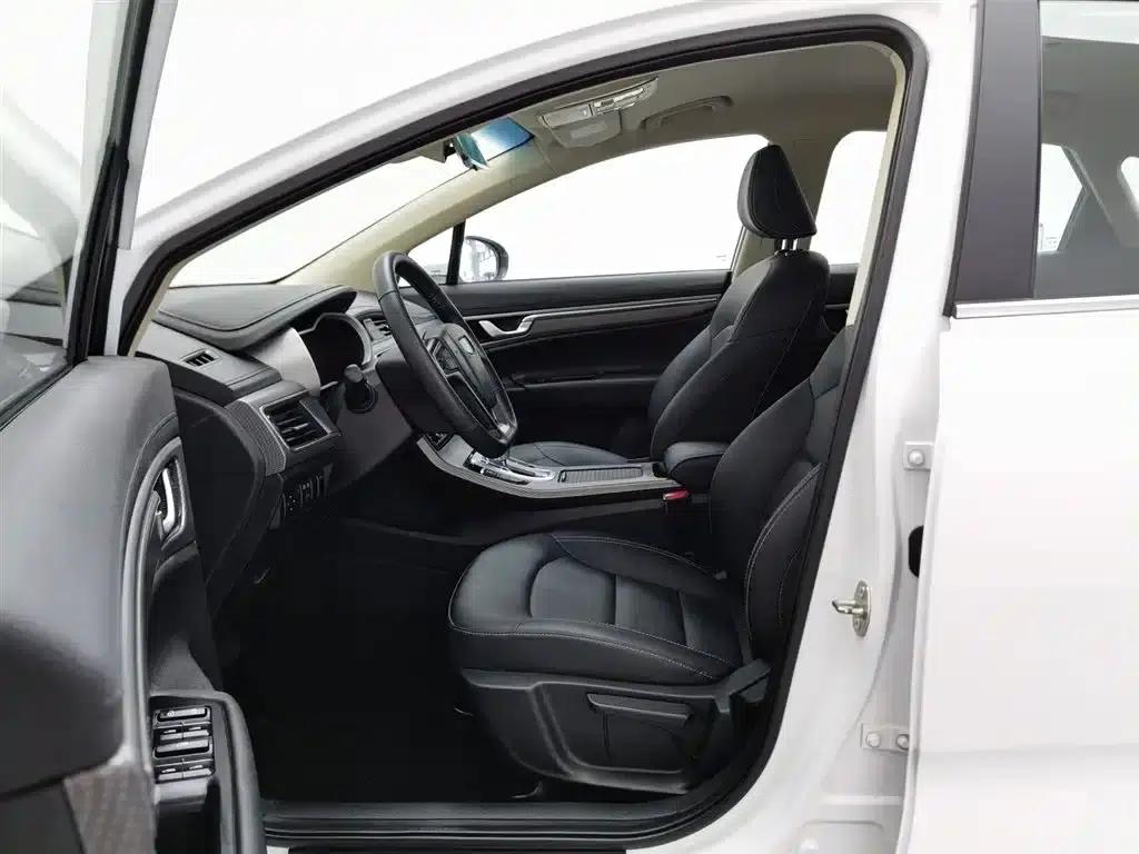 Geely GS 2018 Elegant Edition 1.8L Automatic Leading Model — миниатюра 10