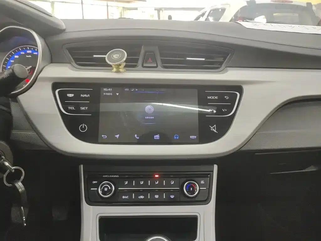 Geely Vision 2018 1.5L Manual Happiness Edition — миниатюра 13