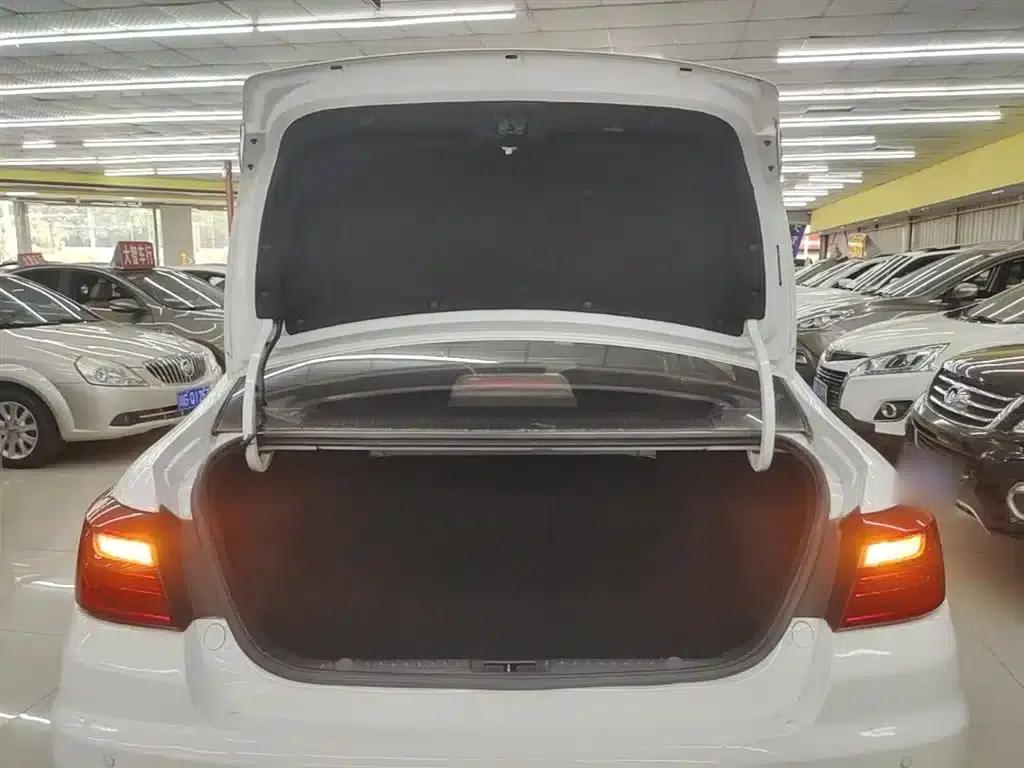 Geely Vision 2018 1.5L Manual Happiness Edition — миниатюра 19