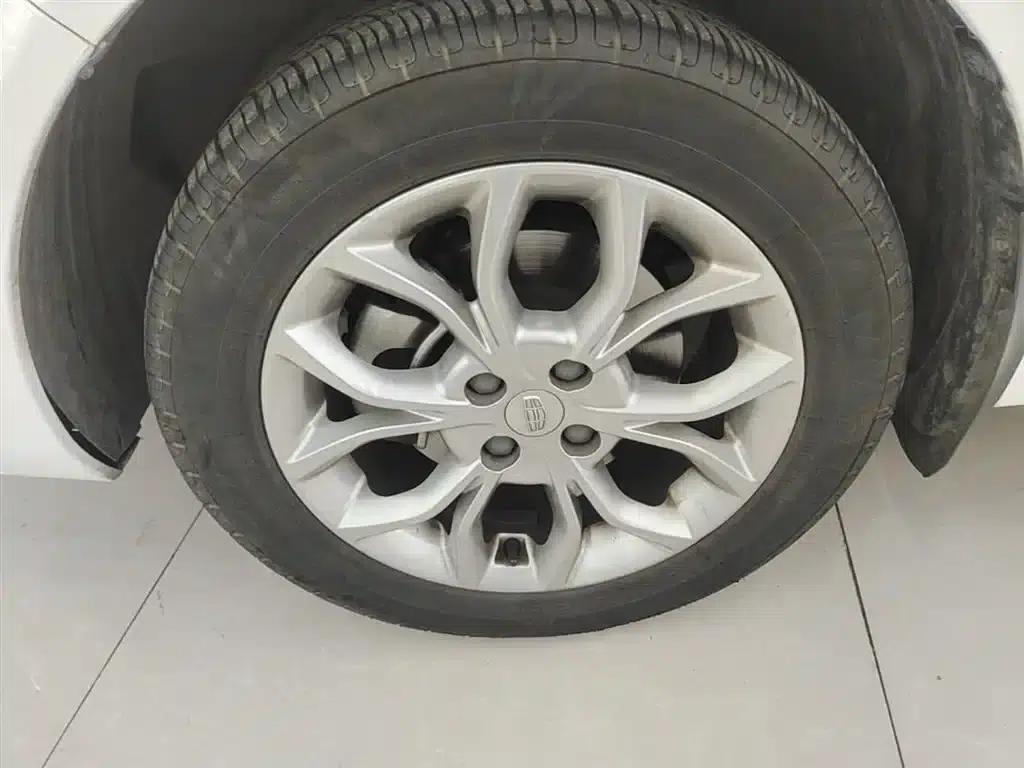 Geely Vision 2018 1.5L Manual Happiness Edition — миниатюра 23