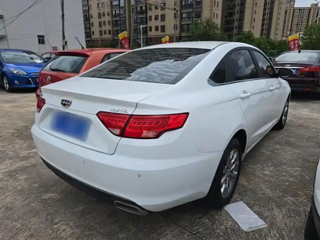 Geely Emgrand GL 2017 1.8L Manual Elite — миниатюра 7
