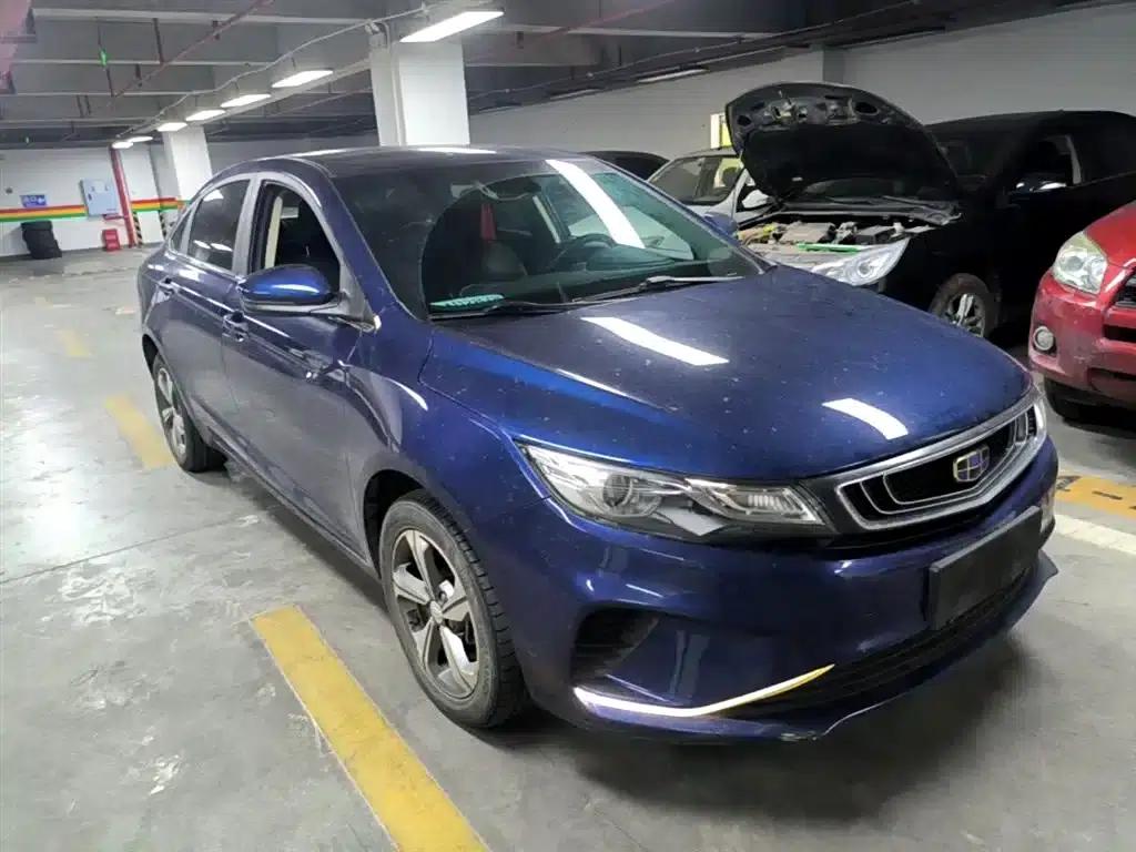 Geely Emgrand GL 2018 1.8L Manual Elite Smart Connect Edition — миниатюра 4