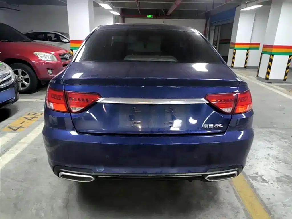 Geely Emgrand GL 2018 1.8L Manual Elite Smart Connect Edition — миниатюра 6