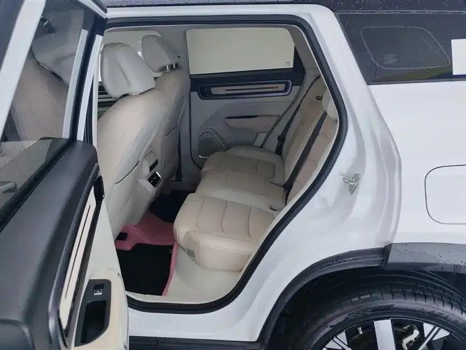 Geely ICON 2023 1.5TD Chocolate Premium Edition — миниатюра 11