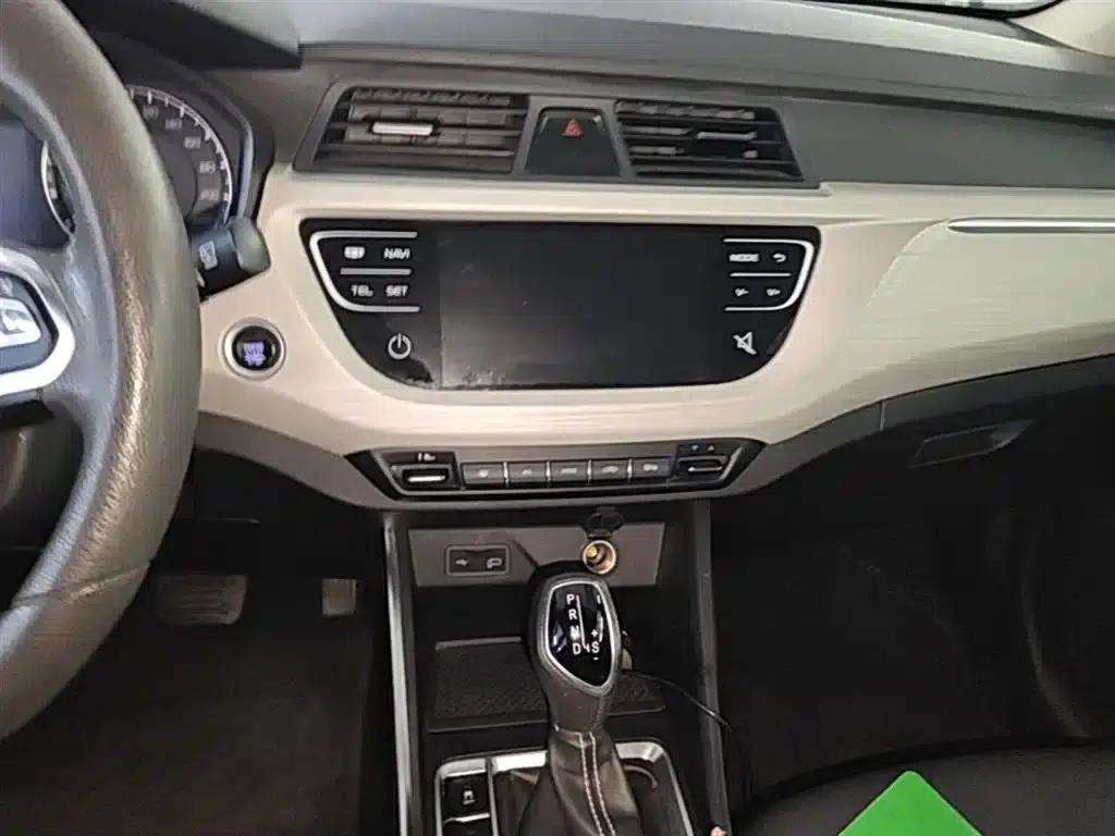 Geely Vision X3 2020 1.5L CVT Elite — миниатюра 12