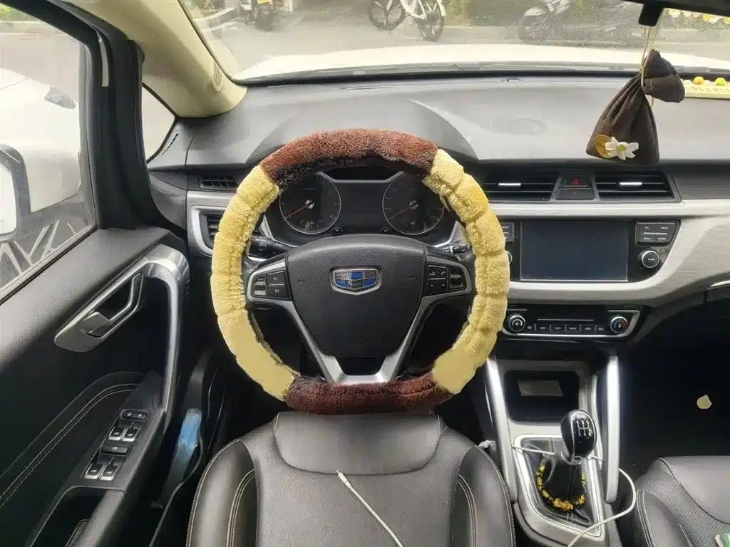 Geely Vision X3 2017 1.5L Manual Premium Edition — миниатюра 3
