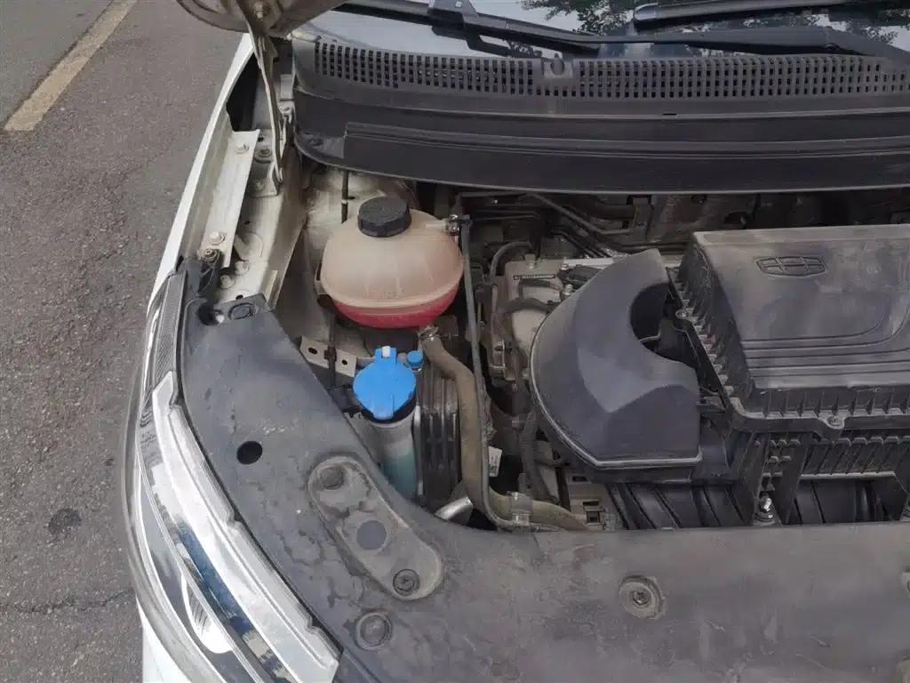 Geely Vision X3 2020 1.5L Manual Elite — миниатюра 21