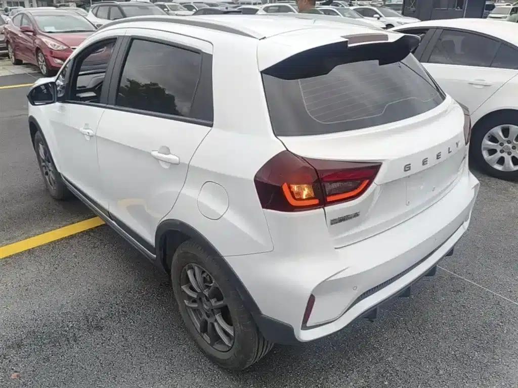 Geely Vision X3 2021 PRO 1.5L Manual Elite — миниатюра 5