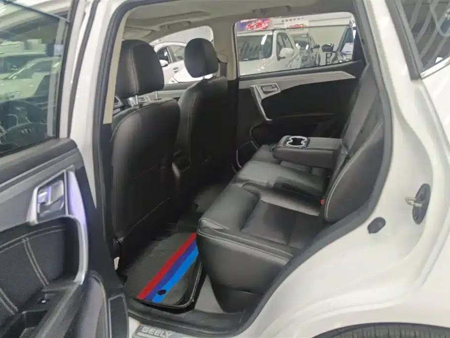 Geely Vision X6 2016 1.8L Manual Premium Edition — миниатюра 11