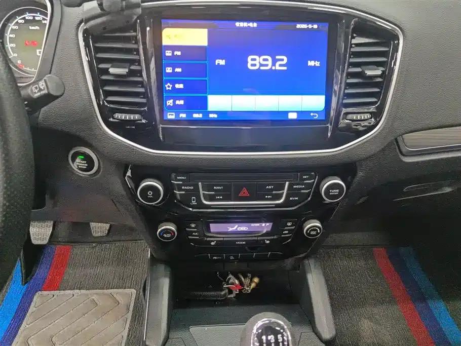 Geely Vision X6 2016 1.8L Manual Premium Edition — миниатюра 13