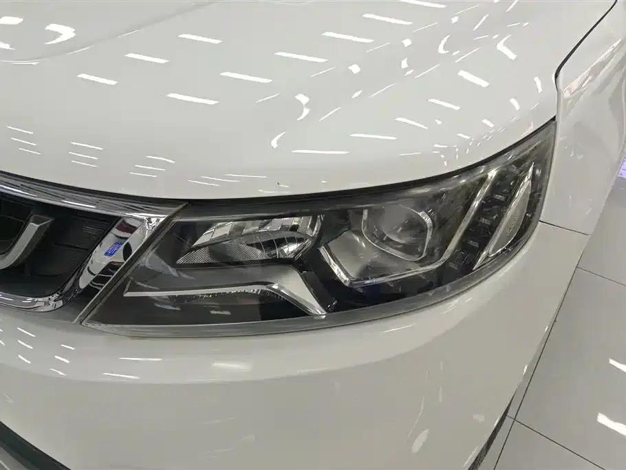 Geely Vision X6 2016 1.8L Manual Premium Edition — миниатюра 5