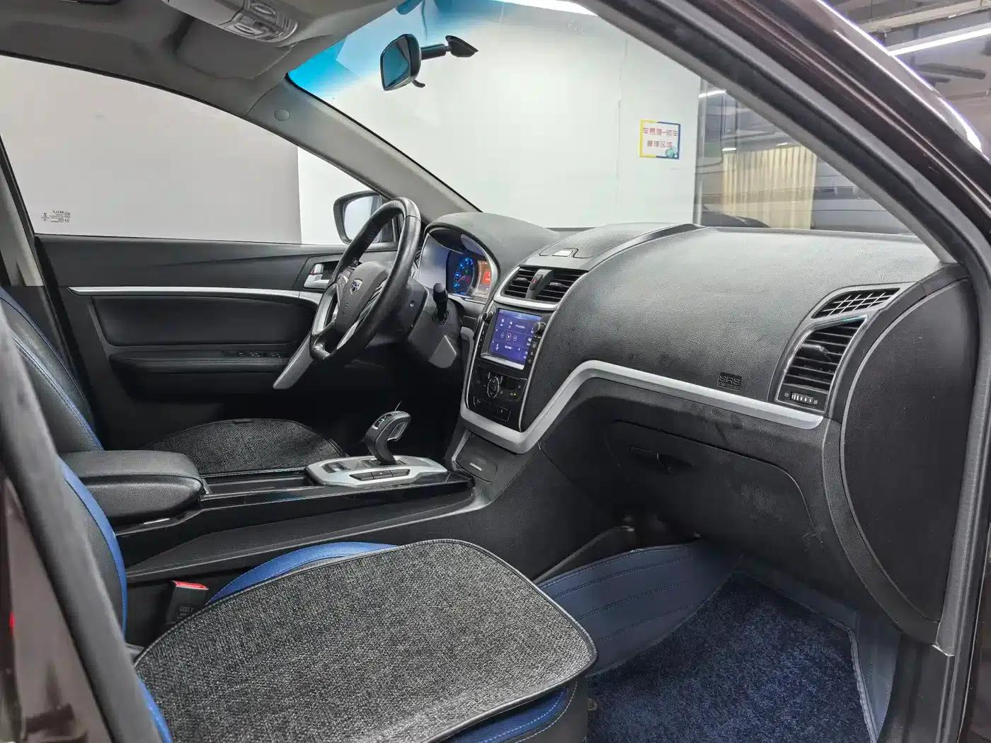 Geely Emgrand New Energy 2016 EV Elite — миниатюра 5