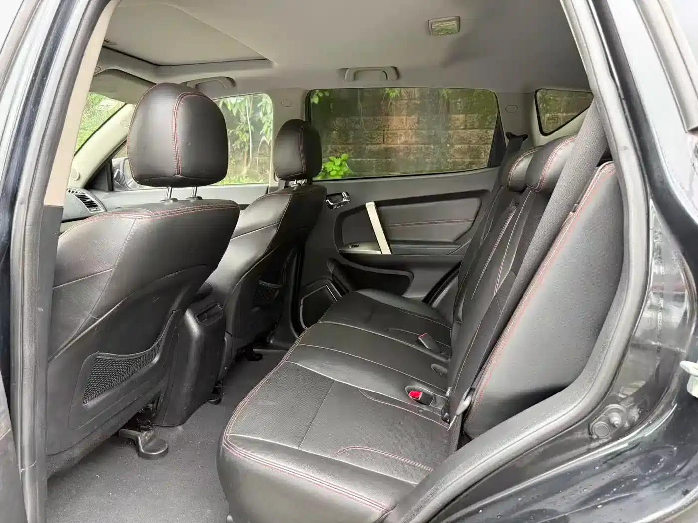 Geely GX7 2014 2.0L Automatic Premium Edition — миниатюра 5