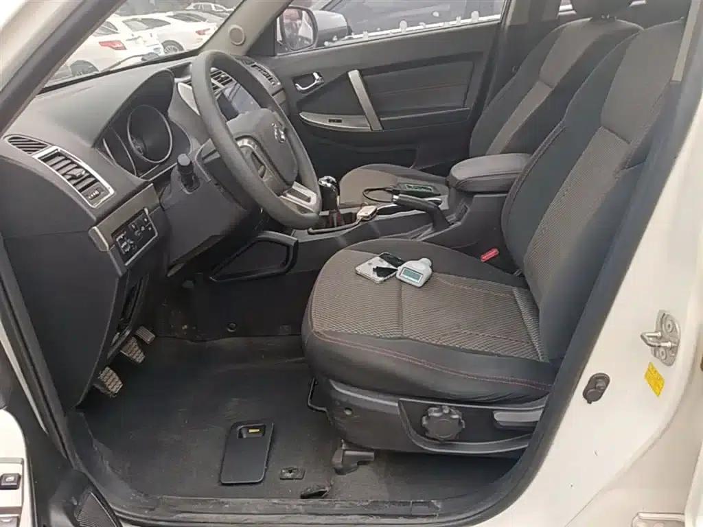 Geely GX7 2014 1.8L Manual Sunroof Edition — миниатюра 15