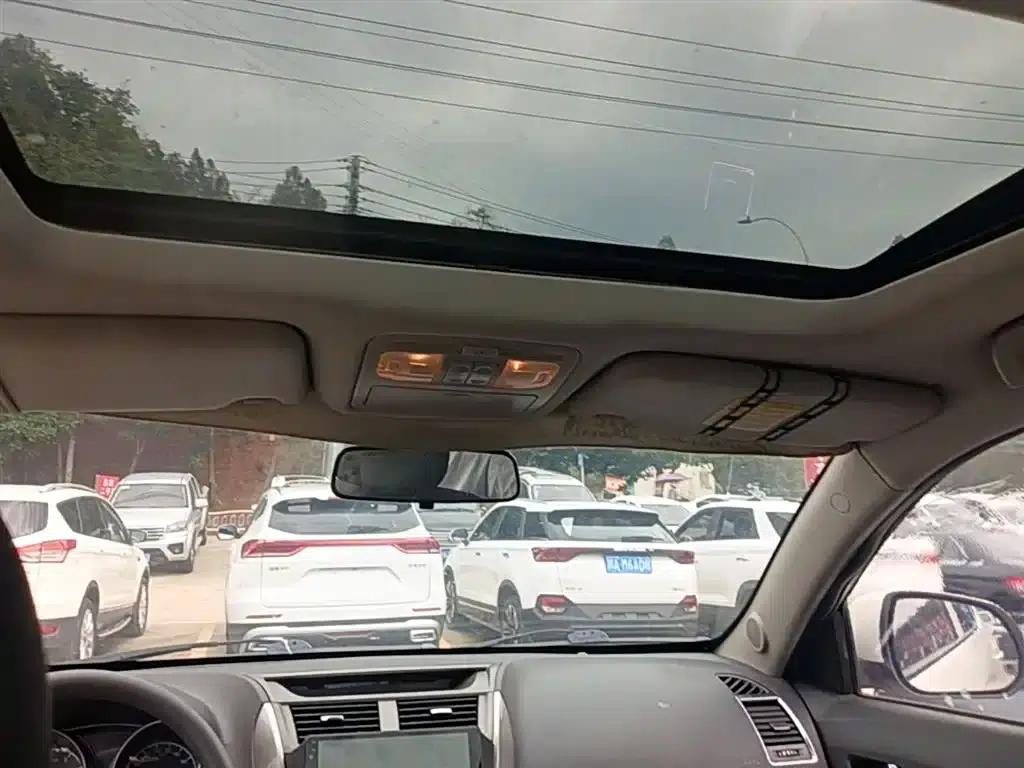 Geely GX7 2014 1.8L Manual Sunroof Edition — миниатюра 18