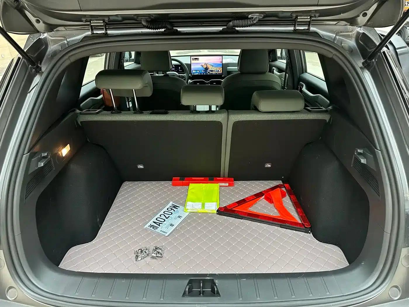 Geely Cowboy 2025 1.5TD Trendy Edition — миниатюра 11