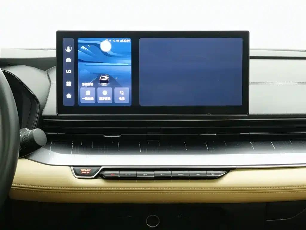 Geely Emgrand L HiP 2024 Champion Edition 1.5TD-DHT Pro 100KM Excellent Model — миниатюра 12