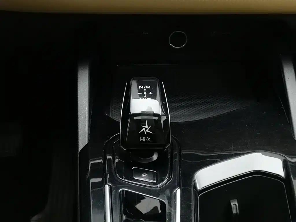 Geely Emgrand L HiP 2024 Champion Edition 1.5TD-DHT Pro 100KM Excellent Model — миниатюра 13