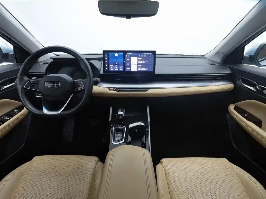 Geely Emgrand L HiP 2024 Champion Edition 1.5TD-DHT Pro 100KM Excellent Model — миниатюра 5